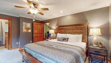 Nhà, nhiều giường, sân hiên (Lilly Pad Landing) | 3 phòng ngủ, trang trí khác biệt