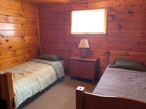 Cabin, Multiple Beds, Kitchen, Garden View (GS - Hungry Bear) | 3 bedrooms, individually decorated, individually furnished, bed sheets - Gresham Shores - Hungry Bear - PET Friendly (Woodruff)