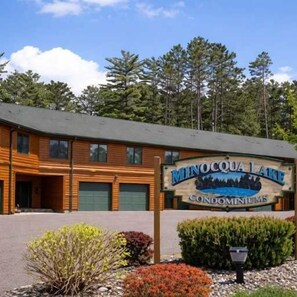 Exterior - Minocqua Lake Condo B10 (Minocqua)