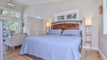 House, Multiple Beds, Patio (Shoreview Cottage) | 3 bedrooms, individually decorated, individually furnished, bed sheets