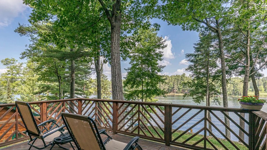 Hilltop - Bouchard Shores Resort