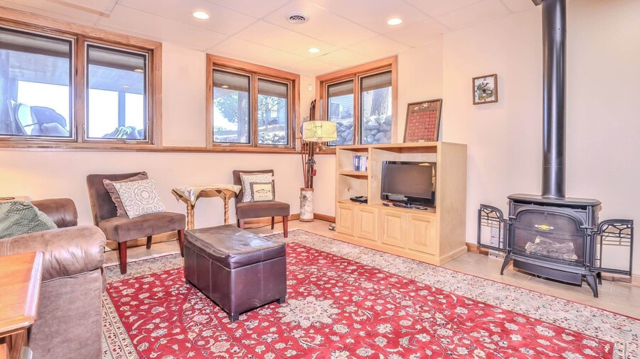 Eikedahls' Shoreview Lake House