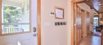 埃克达尔的湖景湖边别墅