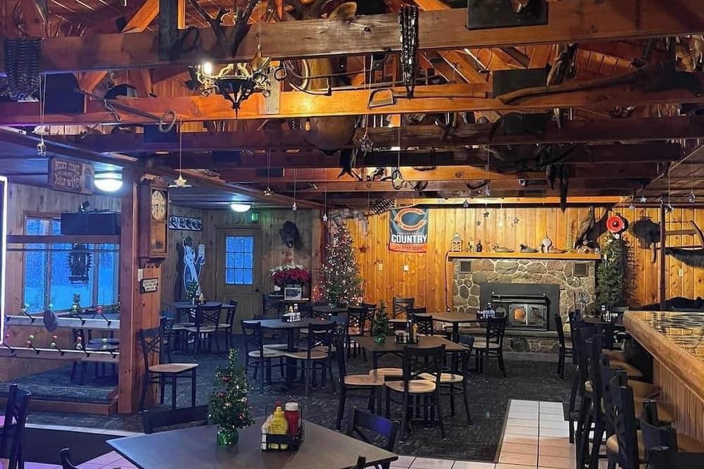 Gresham Shores - Woodies Perch - PET Friendly - Statehouse Lake, WI