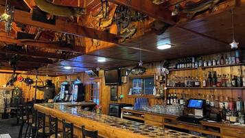 Bar (in der Unterkunft)