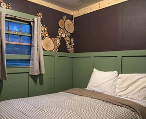 Cabin, 2 giường đôi, bếp, quang cảnh vườn (GS Woodies Perch 5) | 2 phòng ngủ, trang trí khác biệt 