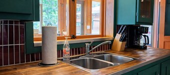 Gresham Shores - Woodies Perch - PET Friendly