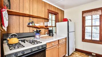 Nhà, nhiều giường, lò sưởi (Hearthwood Beach HS) | Bếp riêng