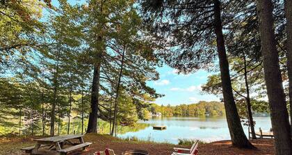 Blue Lake Cottage - Pet Friendly Rental