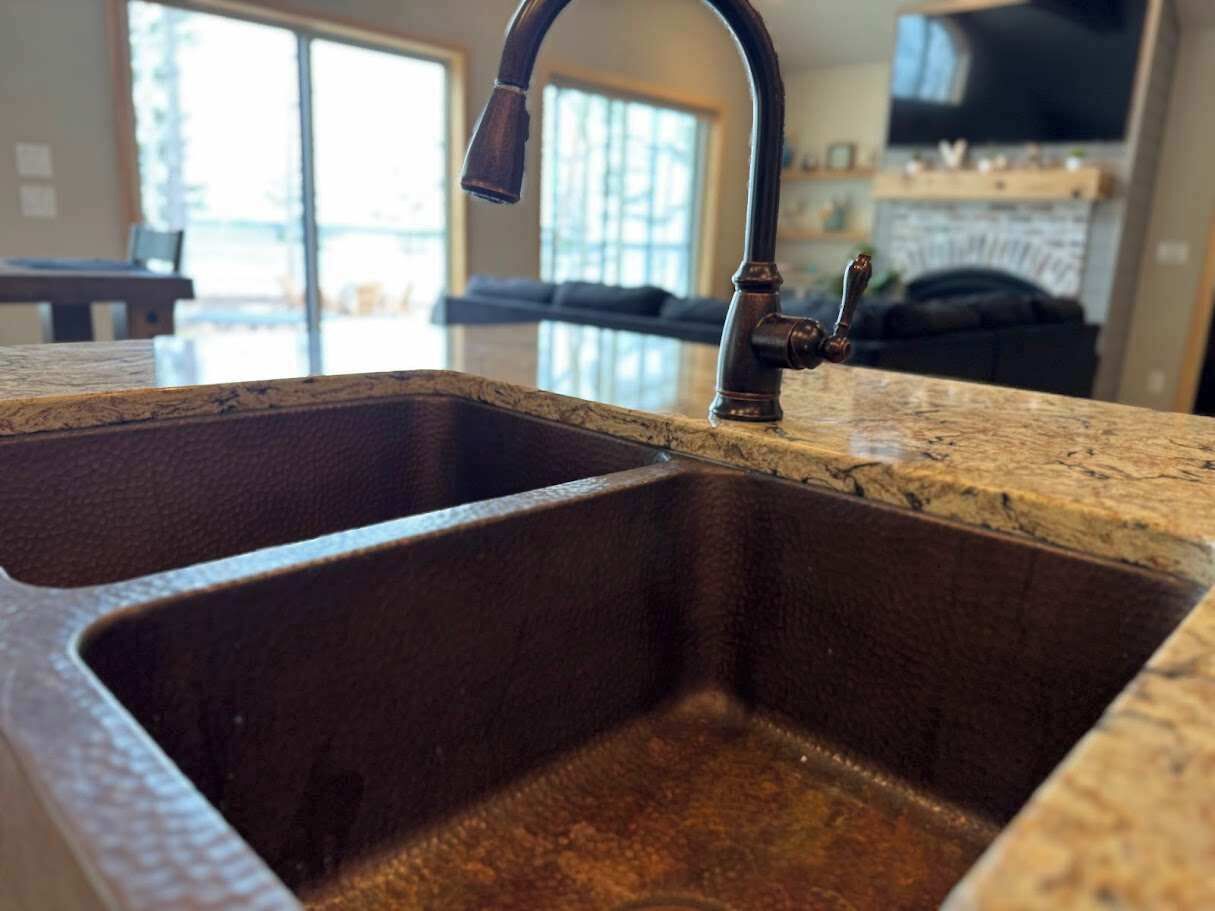 House, Multiple Beds, Patio (Fox's Den) | Private kitchen