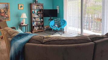 House, Multiple Beds, Kitchen, Garden View (Brandy Bay Hideaway) | Living area