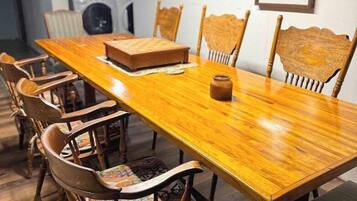 House, Multiple Beds, Kitchen, Garden View (Brandy Bay Hideaway) | Dining