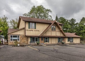 Exterior - Island Cove #6 - On Lake Minocqua (Minocqua)