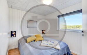 Travel cot, free WiFi - 4 bedroom gorgeous home in Sjællands Odde (Sjællands Odde)