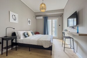 Iron/ironing board, Internet, bed sheets - Athenian Bliss Spotless Neos Kosmos WiFi Studio (Athina)