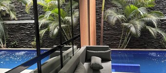 Boutique house with swimming pool and private parking.