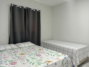 6 bedrooms, iron/ironing board, free WiFi, wheelchair access - Your cozy spot at the top of the mountain.  (Bananeiras)