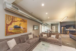 Smart TV, offices