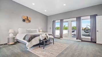 2 chambres, bureau, fer et planche Ă repasser, lit parapluie