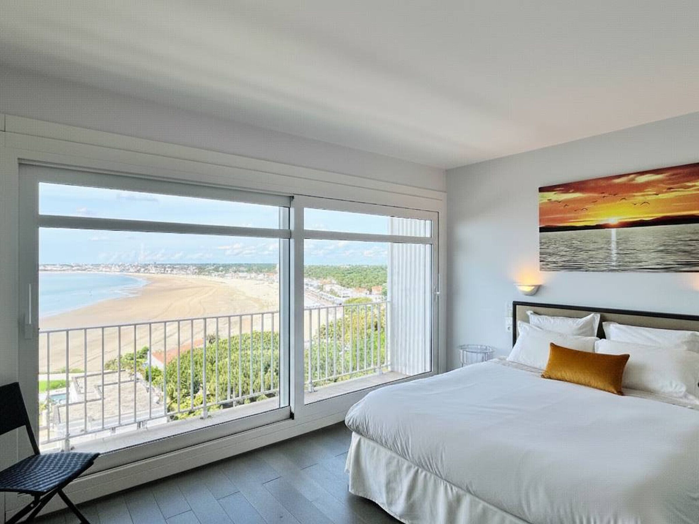 2 bedrooms, free WiFi