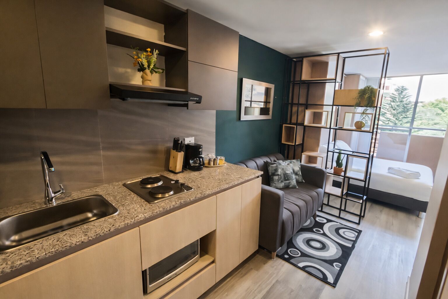 1 habitación, tabla de planchar con plancha, internet y ropa de cama 