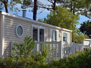 Exterior - Mobile home with terrace, 2 double beds, equipped kitchen (Saint-Jean-de-Monts)