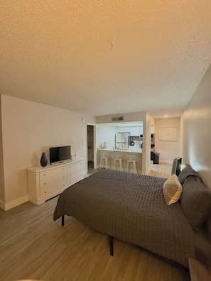 1 bedroom, WiFi, bed sheets