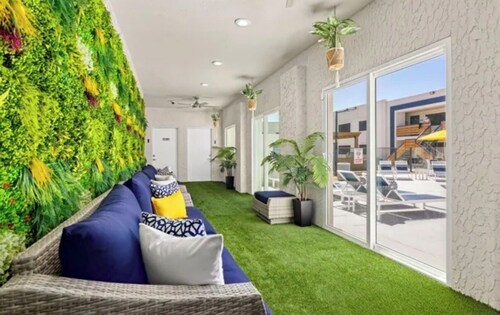 Cozy studio apartment in Glendale/Phx AZ. Close to Airport. State Farm stadium