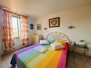 2 bedrooms - Bright duplex with terrace, sea view, 6 sleeps in Argelès (Argelès-sur-Mer)