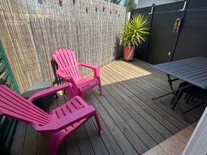Terrace/patio - Lodge for 5/6 people with terraces and parking, 700m from beach (Valras-Plage)