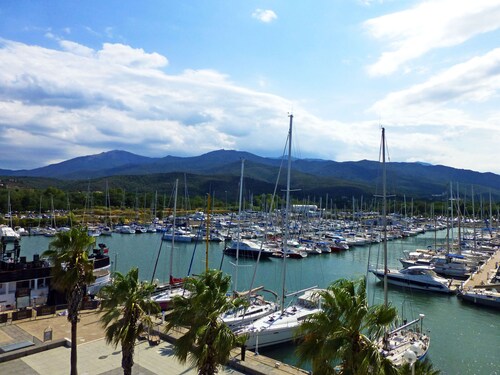 Air-Conditioned Apartment with Private Parking - Argelès-sur-Mer - 4 people