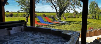 Rustic barn renovated in the heart of Sarthe countryside