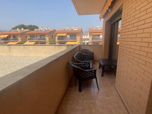 Property grounds - Central Miami Platja Apartment (Miami Playa)