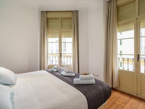 1 bedroom, Internet - Modern Apartment in Malaga with Wi-Fi near Plaza de la Merced (Málaga)