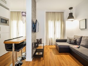 TV - Modern Apartment in Malaga with Wi-Fi near Plaza de la Merced (Málaga)