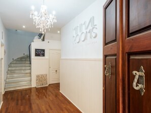 Interior - Modern Apartment in Malaga with Wi-Fi near Plaza de la Merced (Málaga)