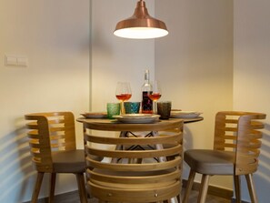 Dining - Elegant apartment in Malaga city center, close to the beach (Málaga)