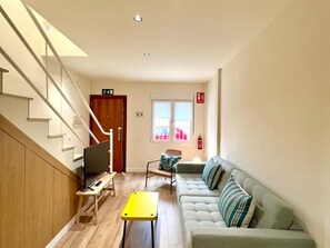 TV - Charming house near the beach with air conditioning (Málaga)