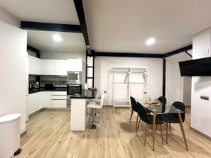 Dining - Elegant duplex in central Malaga, near the beach (Málaga)