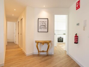 Interior - Ideal Apartment, Malaga Center, 2 Bedrooms, Air Conditioning (Málaga)