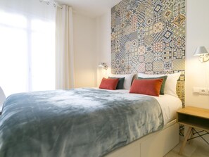 2 bedrooms, free WiFi - Elegant apartment in Malaga with rooftop pool (Málaga)