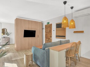 TV - Modern Studio in the Heart of Malaga (Málaga)