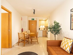 TV - Spacious apartment with air conditioning near Malaga museums (Málaga)