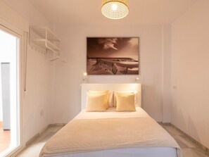 2 bedrooms, Internet - Central Family Home in Malaga (Málaga)