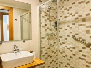 Hair dryer - Bright and quiet apartment in Málaga, close to the center (Málaga)