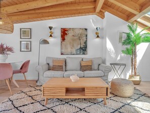 TV - Modern Studio in the Heart of Malaga's Old Town (Málaga)