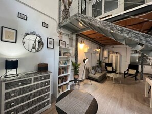 Lobby - Duplex near the beach in Malaga - 2 bedrooms and 3 bathrooms (Málaga)