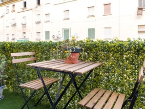Outdoor dining - Bright apartment in the heart of Málaga (Málaga)
