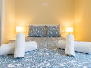 2 bedrooms, Internet - Bright apartment in the heart of Málaga (Málaga)