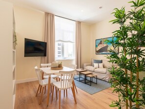 Dining - Charming apartment near La Malagueta, Malaga (Málaga)